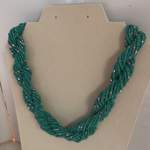 19” 6 strand blue green gold seed bead necklace with a lobster clasp & extender - Picture 4 of 15